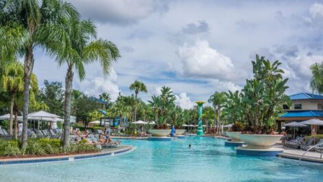 Resort and SPA in palm grove, for investor