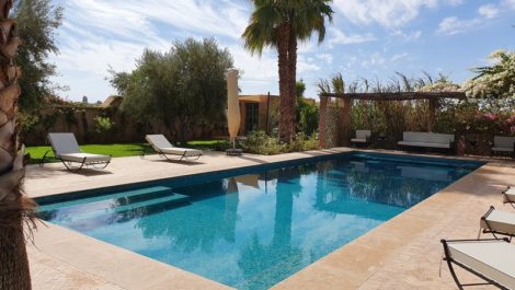 How to treat your pool like a pro (initial and maintenance treatment)