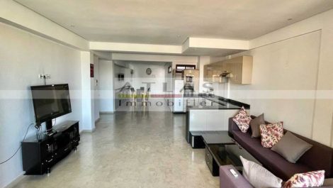 Spacious three bedroom apartment for sale