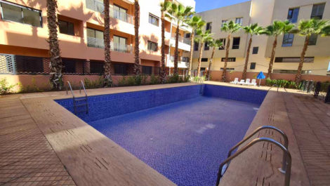 Marrakech ; Targa : Appartement en résidence avec piscines