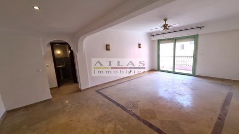 Majorelle: Two-bedroom apartment with parking and swimming pool in the residence