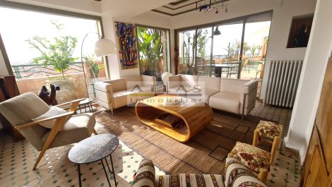 Dandy-chic apartment on the top floor, huge terrace and panoramic view