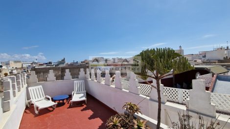 Essaouira : Magnificent titled Riad located in the heart of the medina