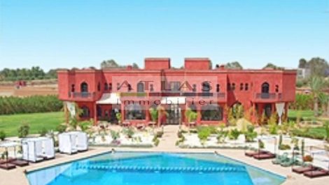 Villa d’hôtes à restaurer et remettre en activité – KM 10 Route de l’Ourika !