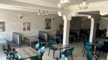 Investissement au Cœur d’Essaouira : Restaurant Réputé avec Appartements et Terrasses